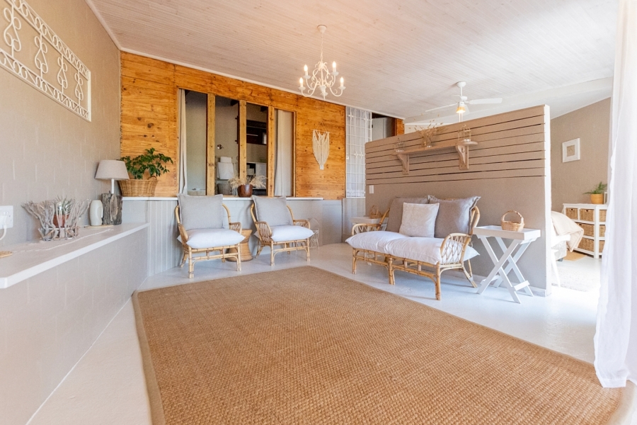 5 Bedroom Property for Sale in Trekoskraal Western Cape